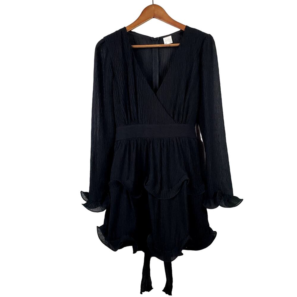 Selfie Leslie Laney Dress V Neck Tiered Belted Long Sleeve - M